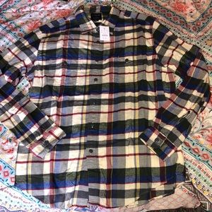 Checkered button down long sleeve flannel